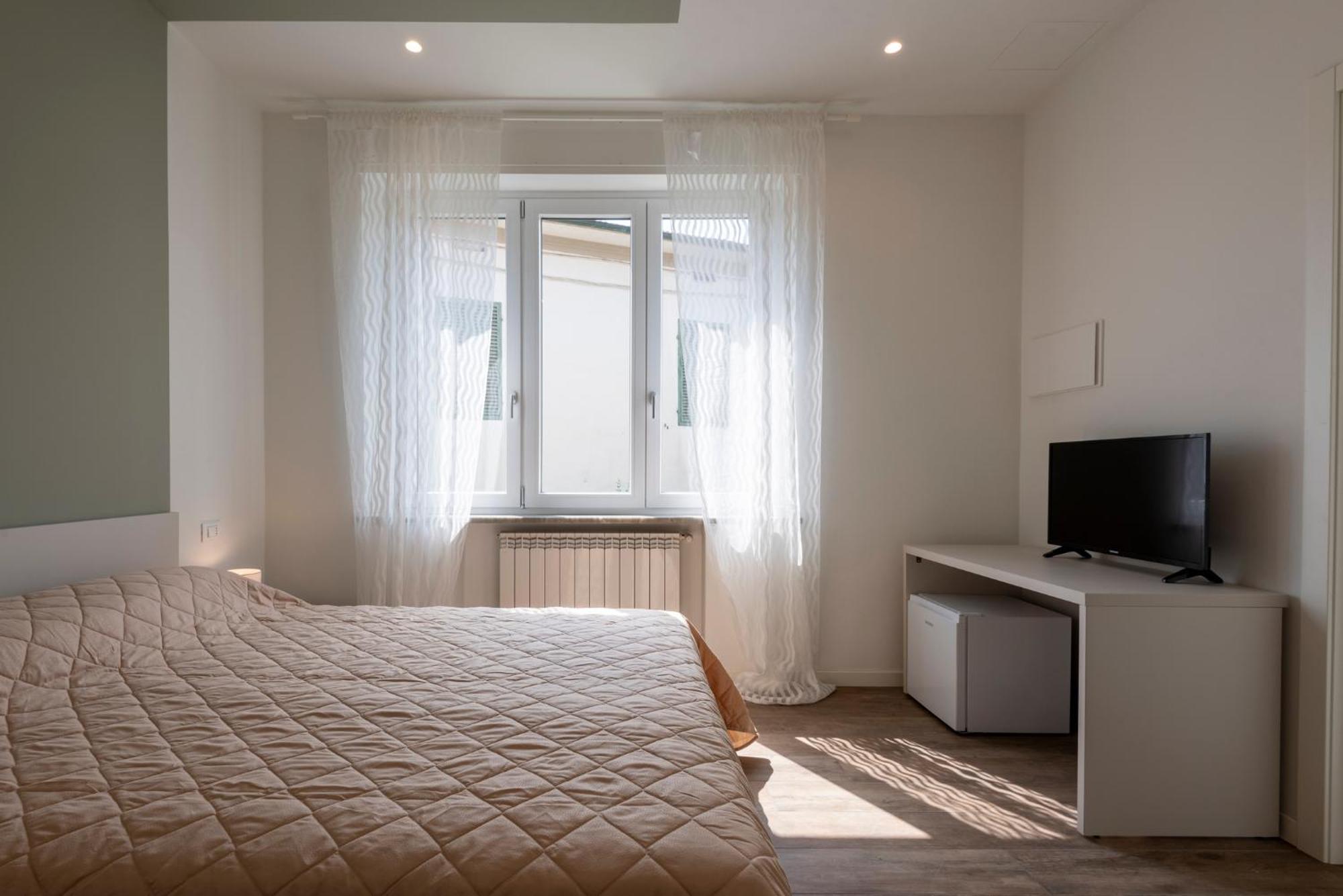 Iarsera Rooms And Apartment 卢卡 外观 照片