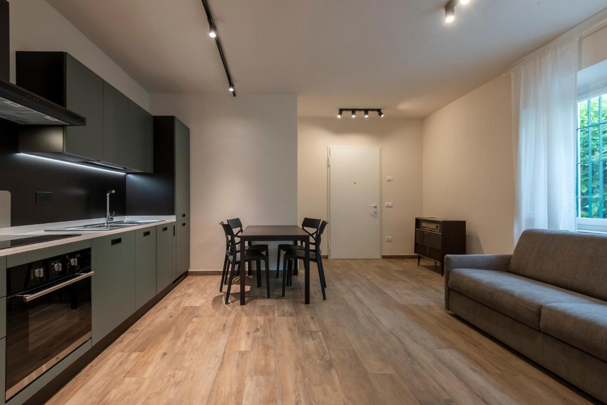 Iarsera Rooms And Apartment 卢卡 外观 照片