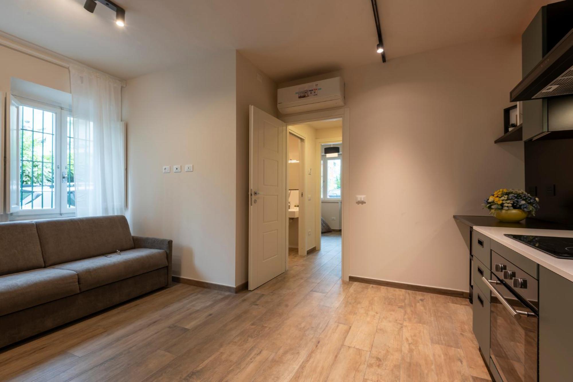 Iarsera Rooms And Apartment 卢卡 外观 照片