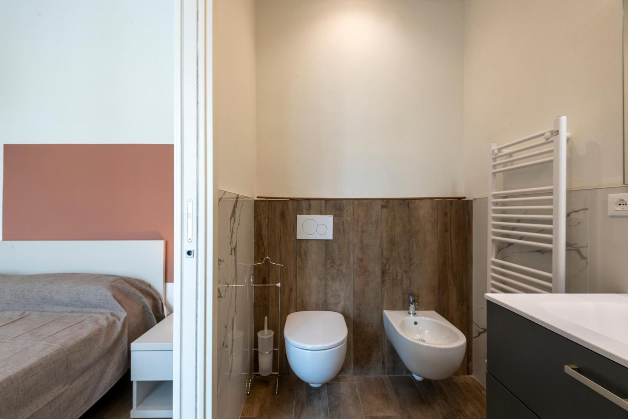 Iarsera Rooms And Apartment 卢卡 外观 照片